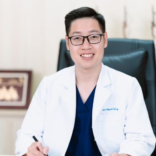 Bác sĩ Nguyễn Mạnh Dũng